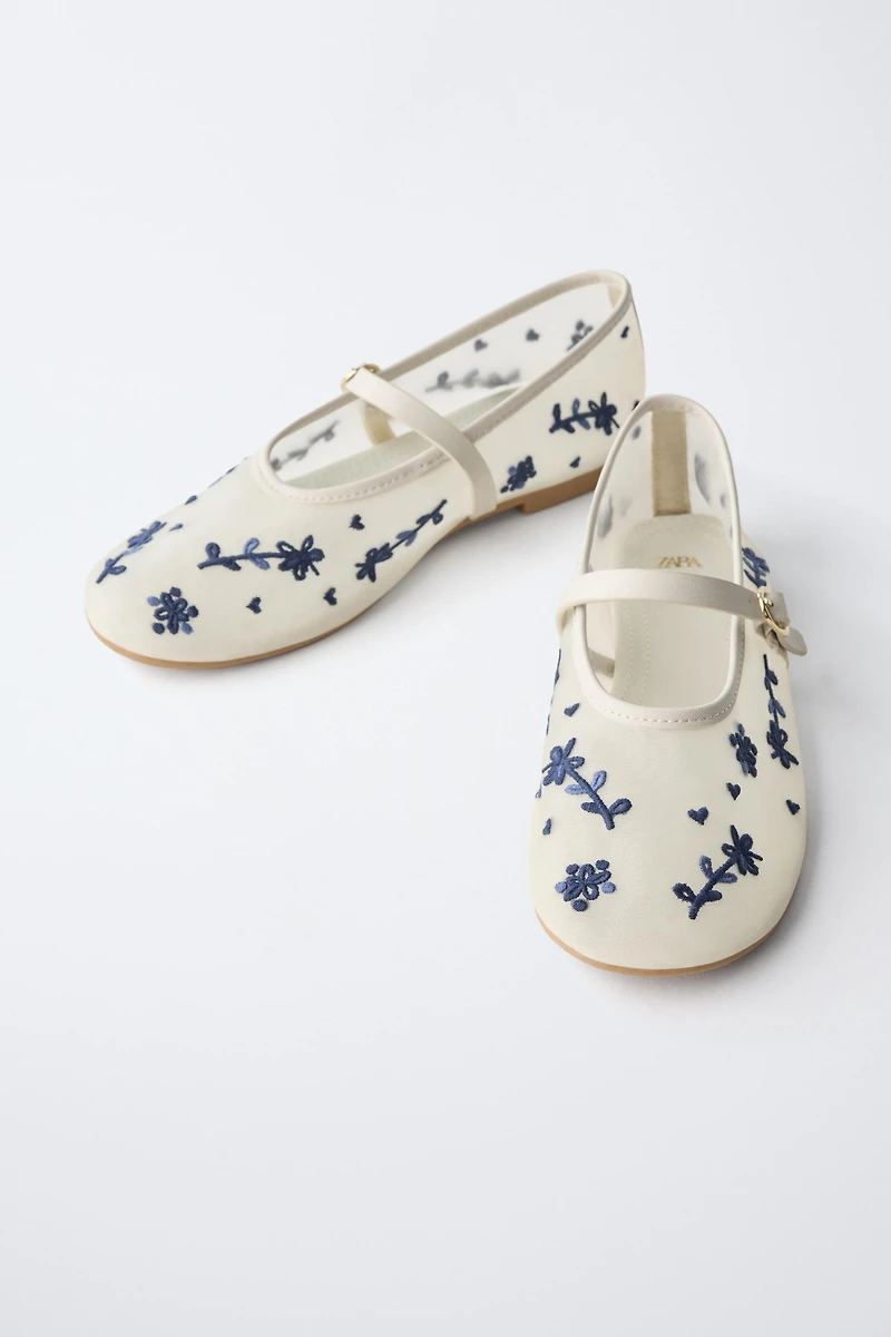 EMBROIDERED BALLET FLATS