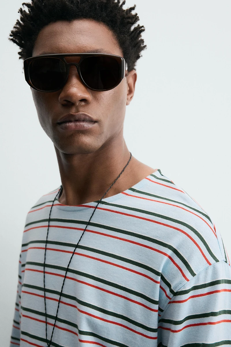 T-SHIRT EN JACQUARD À RAYURES