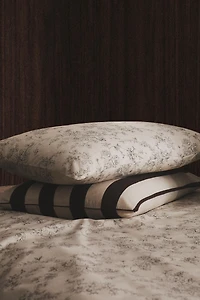 FLORAL PRINT PILLOWCASE