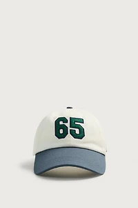 CASQUETTE À BRODERIES VARIÉES
