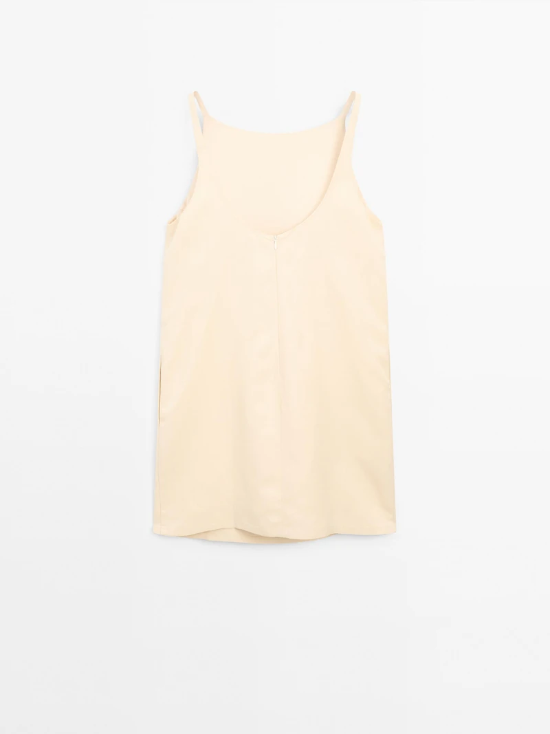Short dress with back detail
