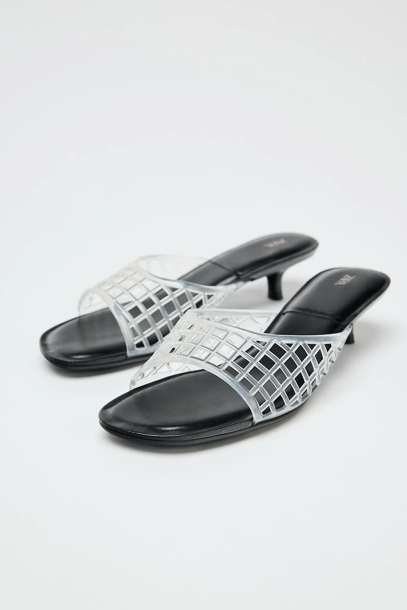 RUBBERIZED EFFECT KITTEN HEELED MULES