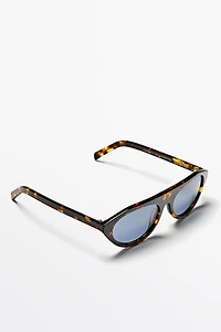 Oval sunglasses