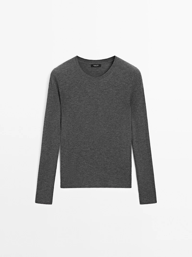 Pull laine en maille côtelée