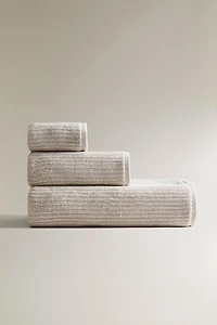 SERVIETTE DE BAIN TEXTURE CÔTELÉE