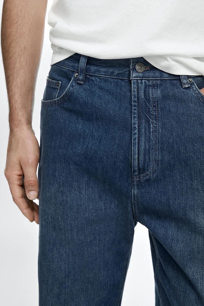 Wide-leg jeans