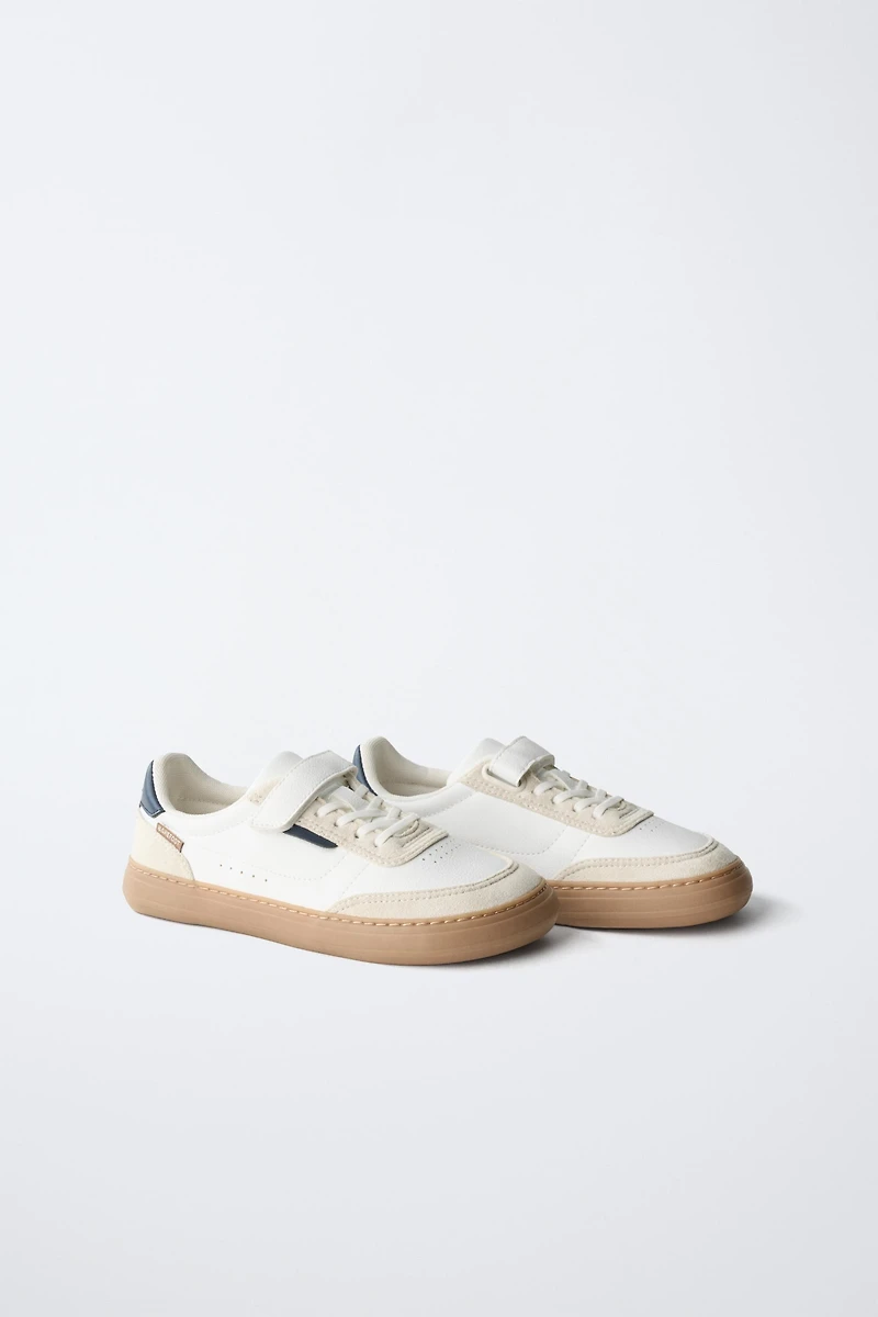 BAREFOOT SNEAKERS