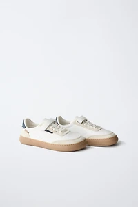 BAREFOOT SNEAKERS