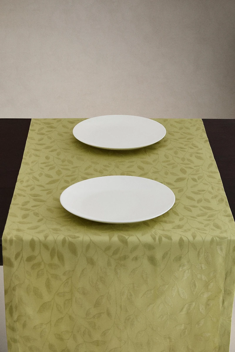 JACQUARD PLANT MOTIF TABLE RUNNER