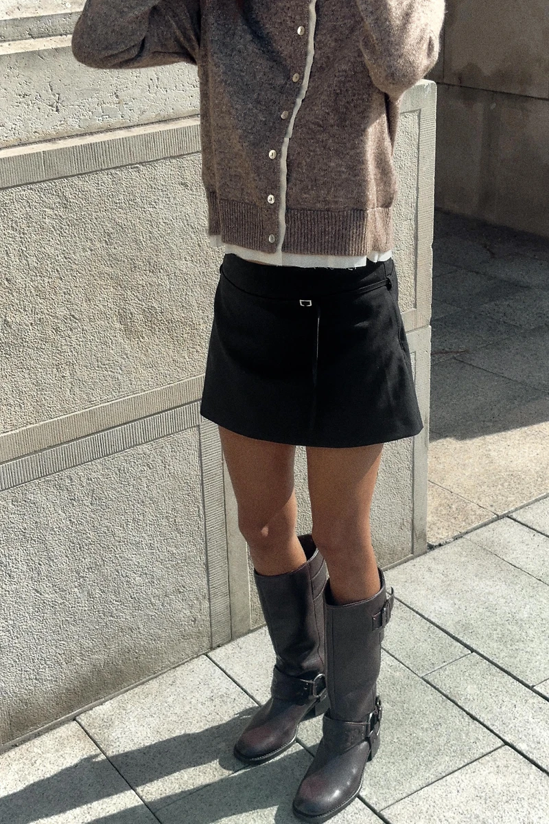 BELTED SKORT