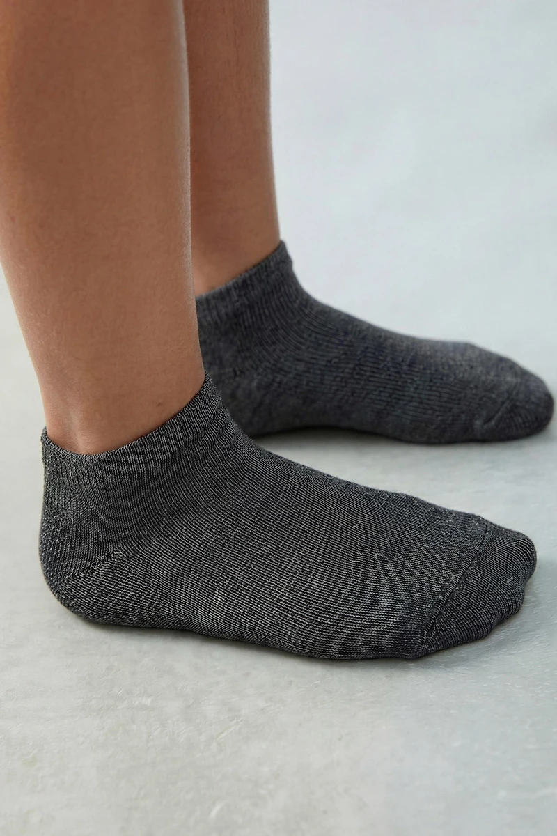 FOUR-PACK OF BASIC SHORT SOCKS