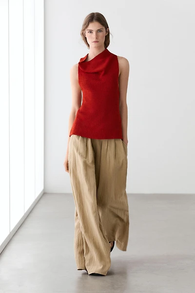 Palazzo trousers with box pleats