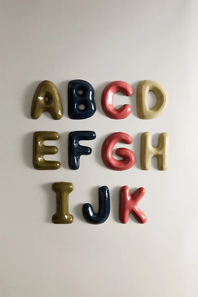 WALL LETTER ORNAMENT