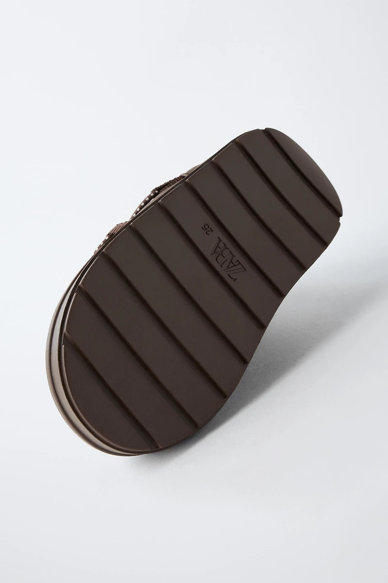 WATER REPELLENT NYLON BOOTS