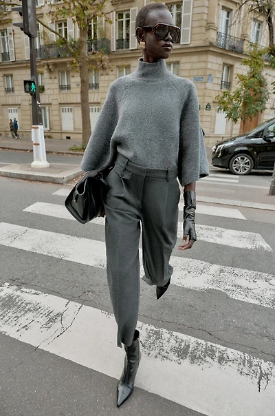 WIDE SLEEVE KNIT JUMPER