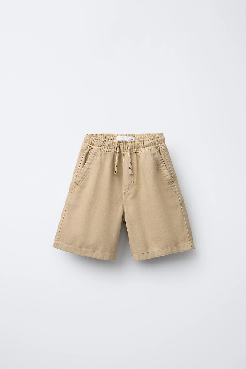 FLOWY SHORTS WITH ELASTIC WAIST
