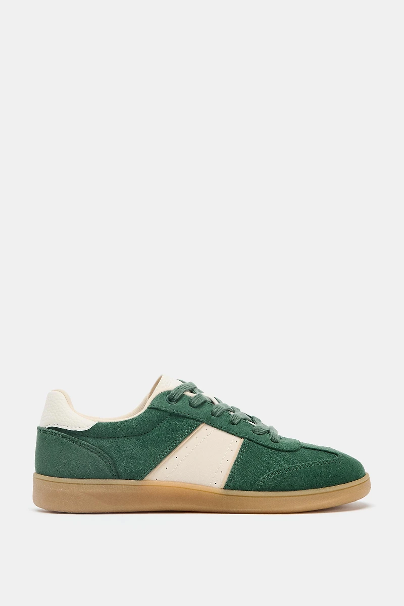 COLORED SNEAKERS