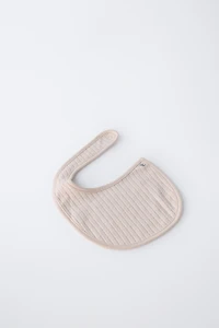 BONNET AND BIB SET