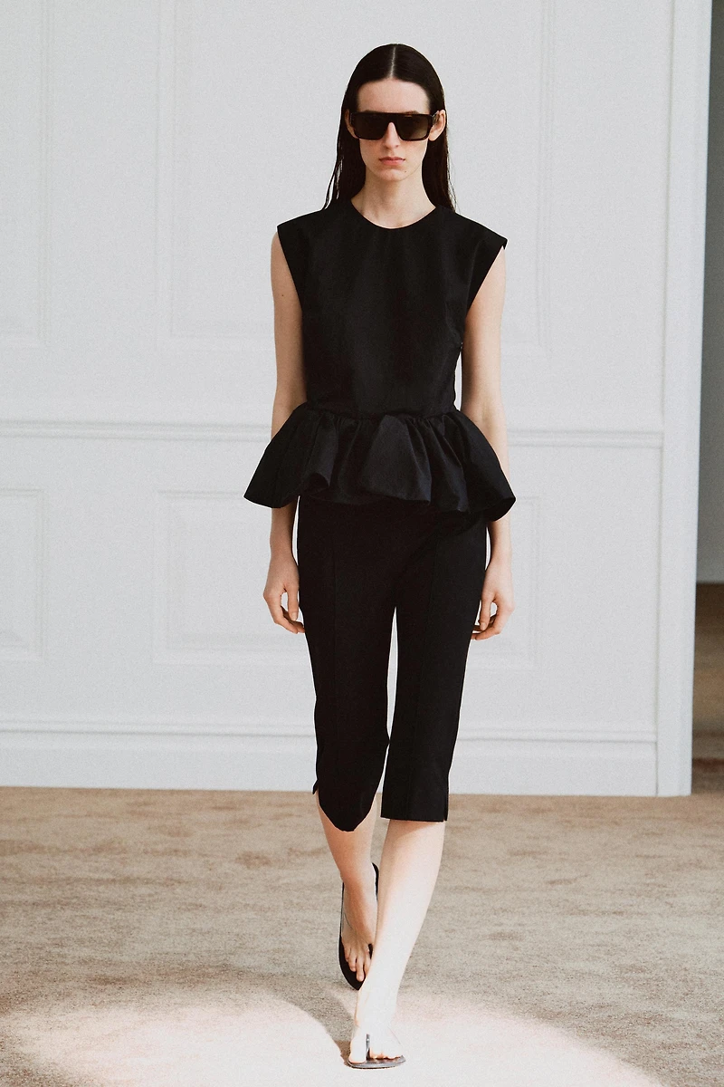 ZW COLLECTION SLEEVELESS PEPLUM TOP