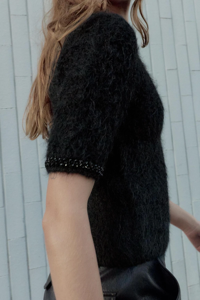 SHORT SLEEVE KNIT BEADED JEWEL SWEATER