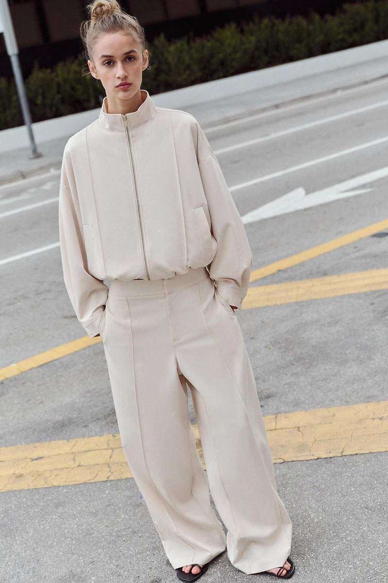 PIN TUCK STRAIGHT LEG PANTS