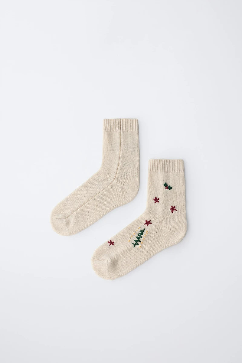 EMBROIDERED WOOL SOCKS