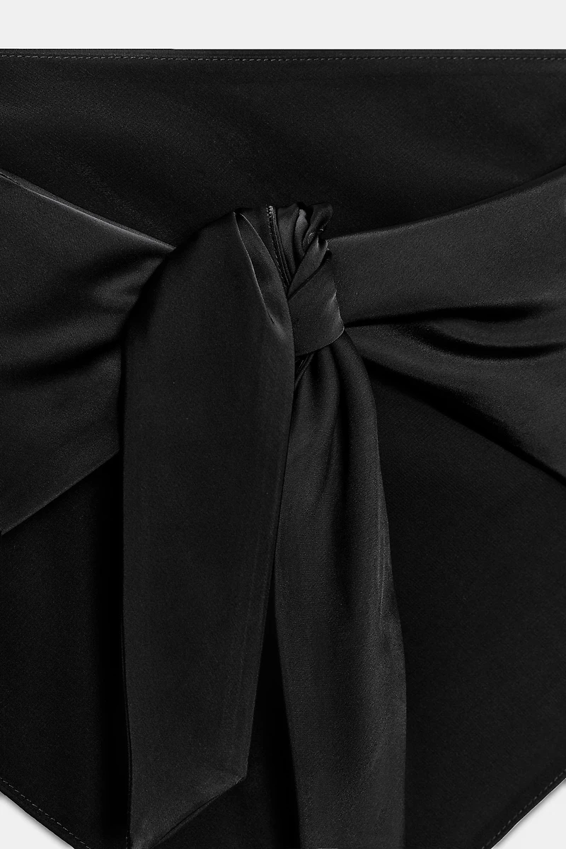 SATIN EFFECT TIE BANDEAU TOP
