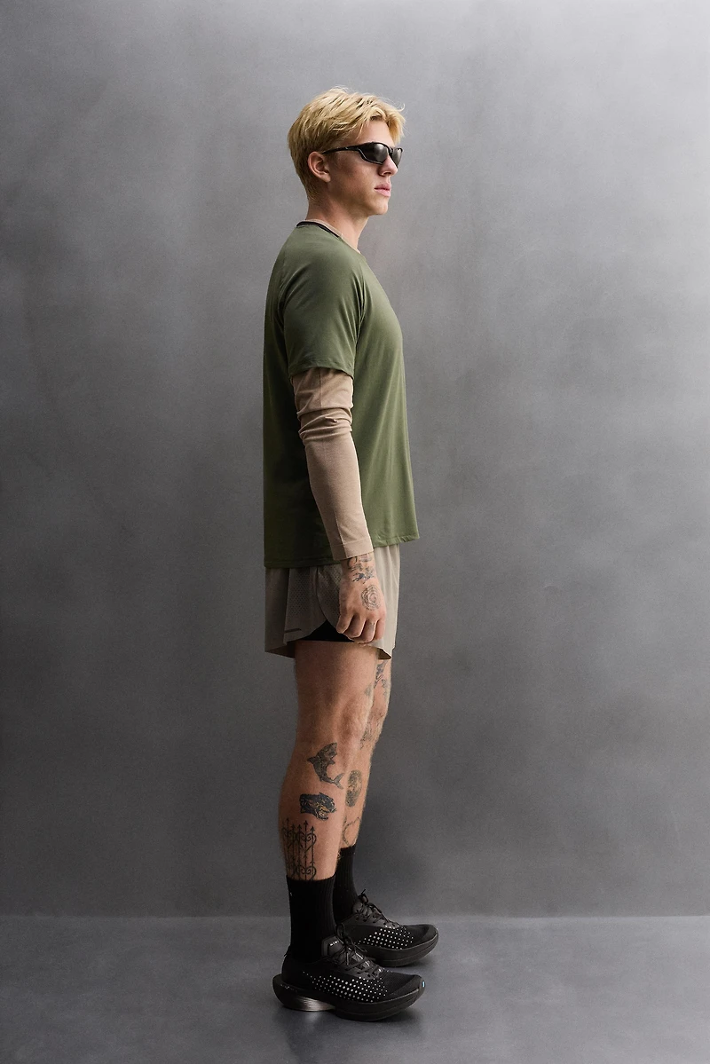 TEXTURED TRAINING T-SHIRT