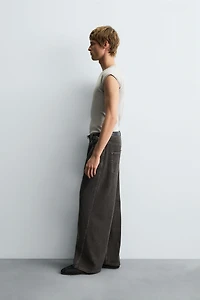 RELAXED FIT PANTS WITH ROTATED SEAM