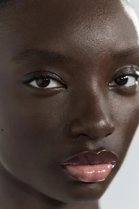 LIP OIL