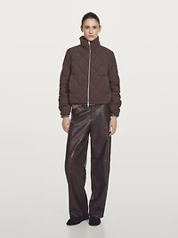 Short water-repellent down jacket