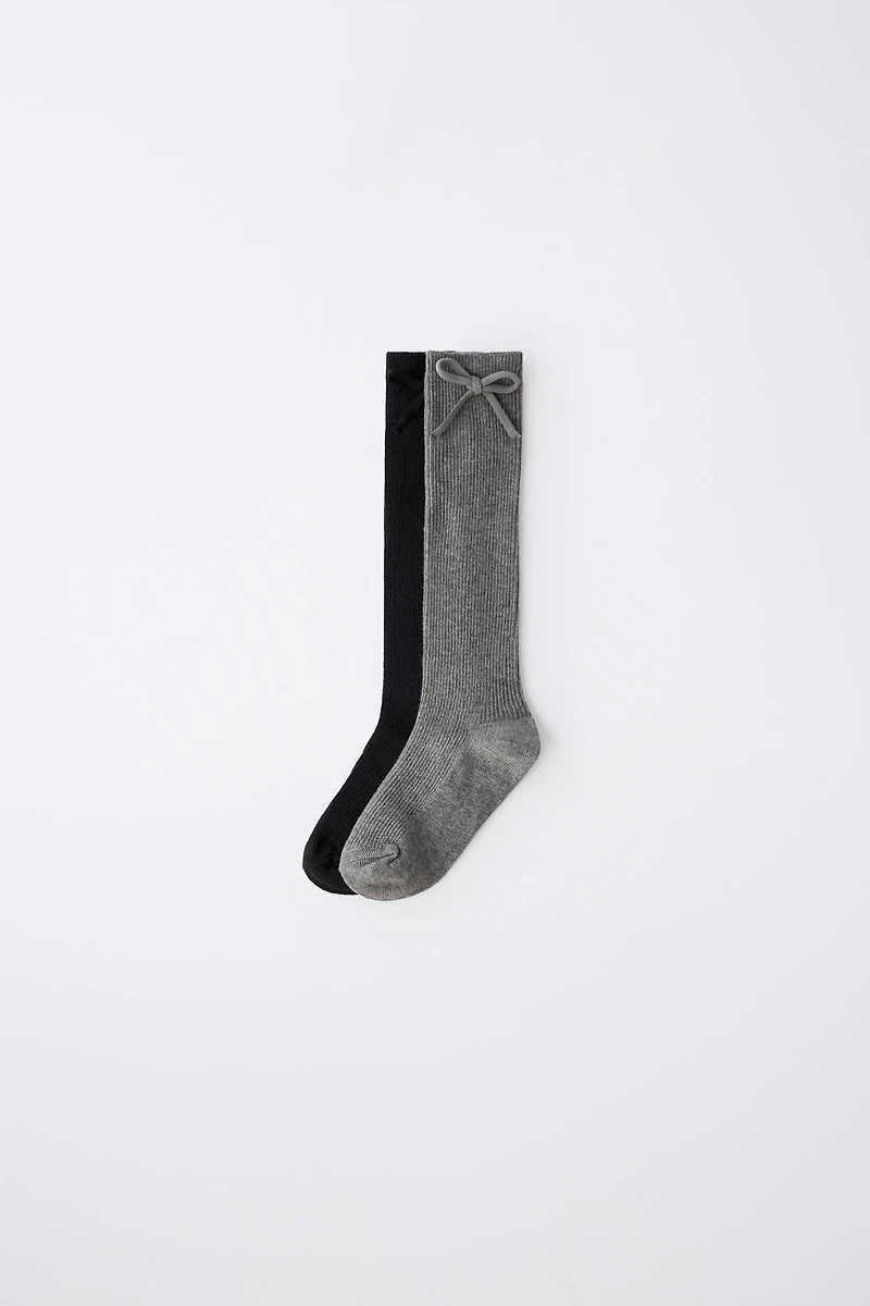 TWO-PACK OF KNEE-HIGH BOW SOCKS