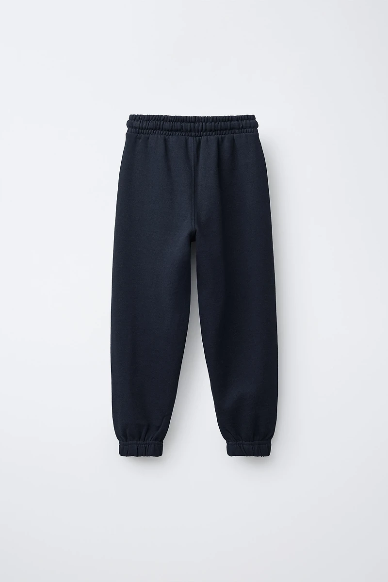 ZIP-UP HOODIE AND STRIPED JOGGER PANTS SET