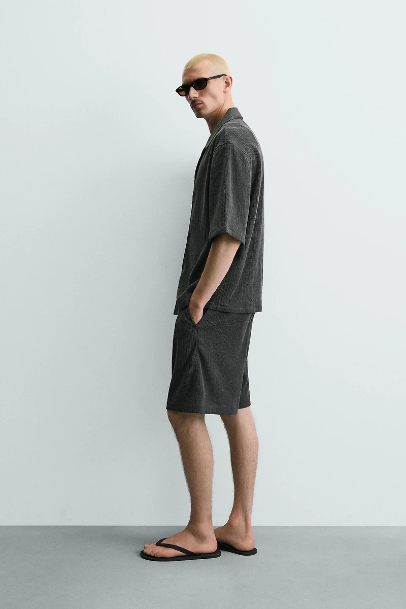 TEXTURED RELAXED FIT SHIRT