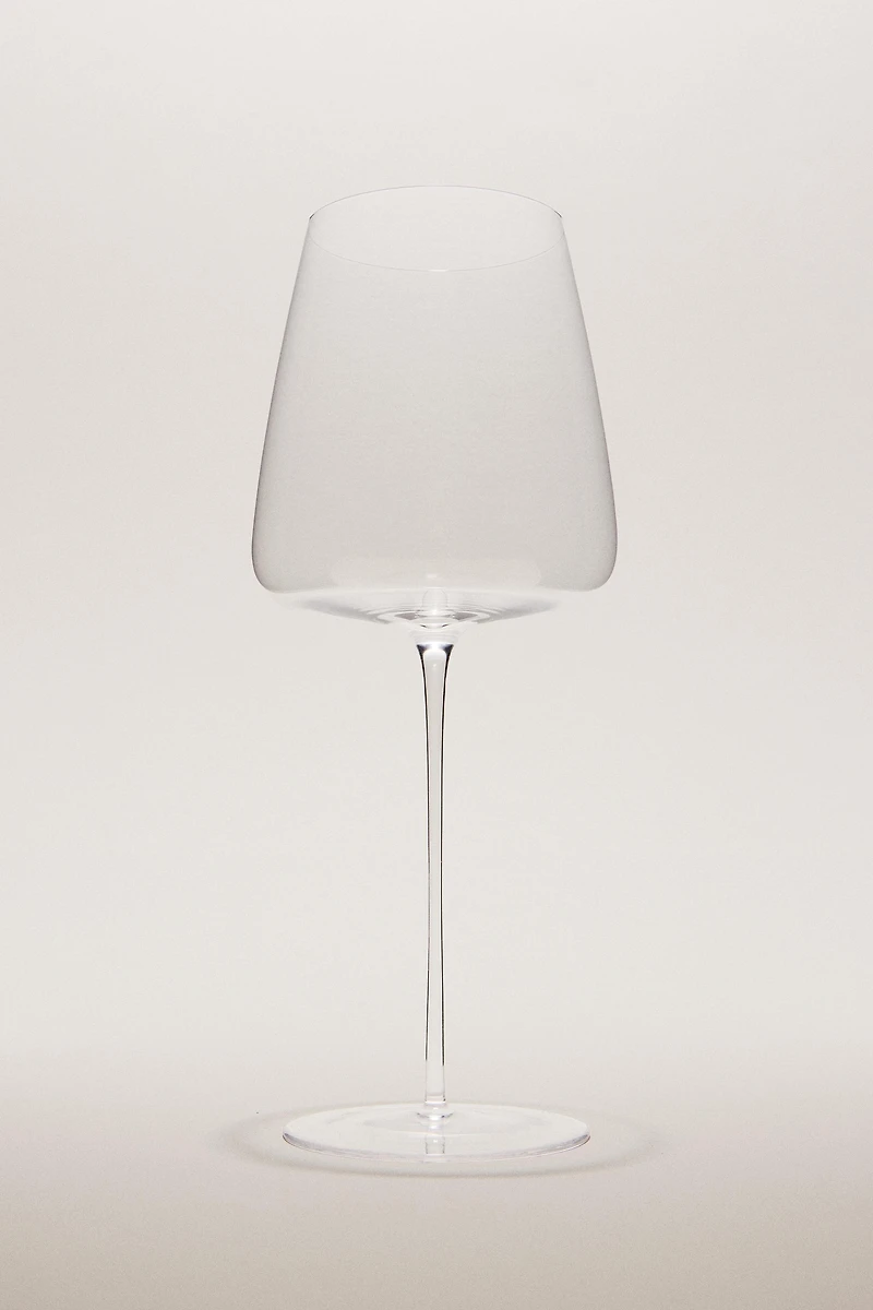 ULTRA LIGHTWEIGHT GLASS WINE GLASS