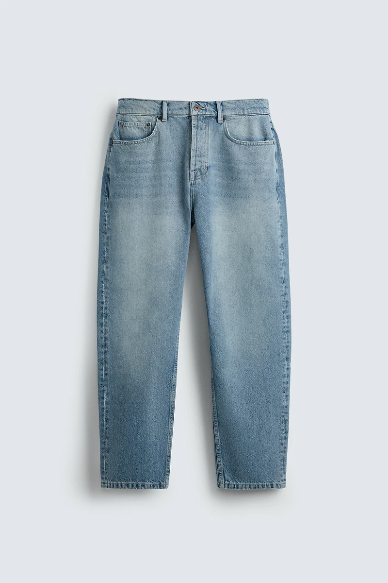 STRAIGHT ANKLE FIT JEANS
