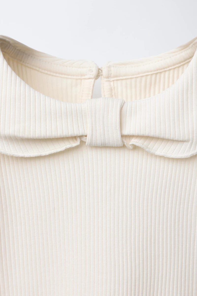 RIBBED PETER PAN COLLAR T-SHIRT