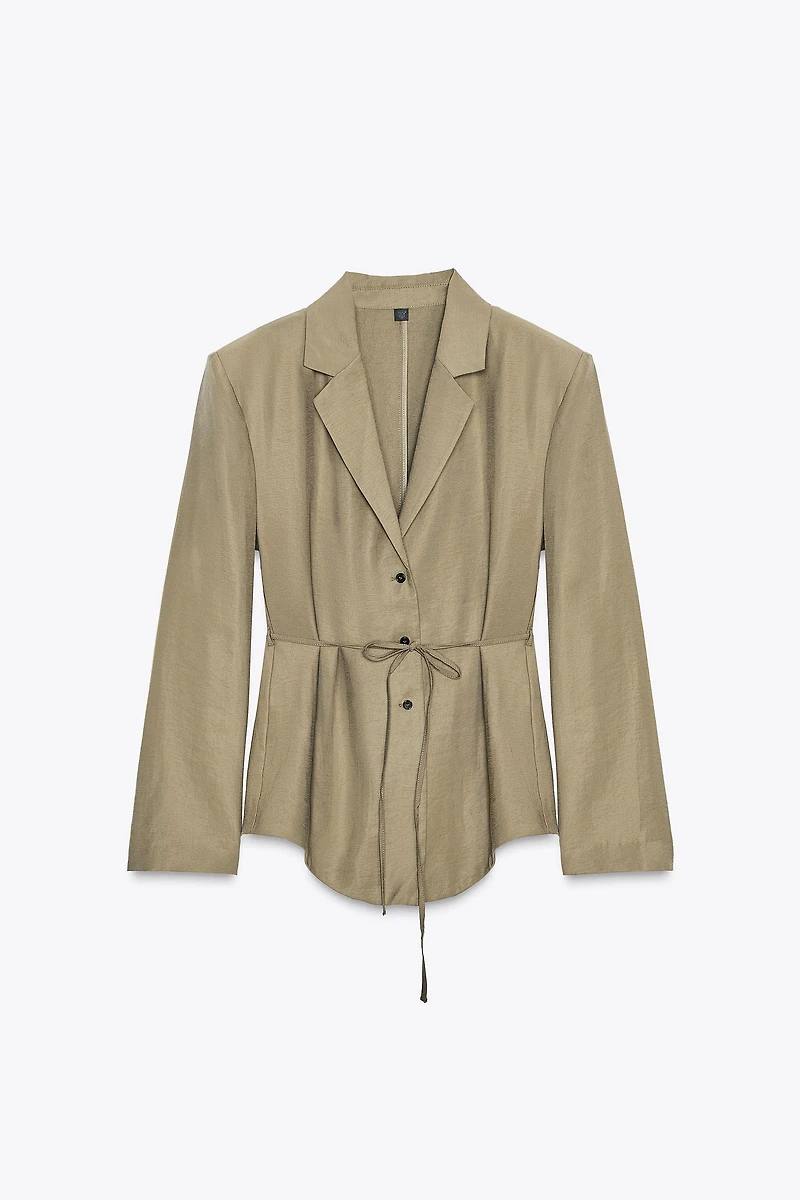 BLAZER WITH SHOULDER PADS AND THIN BELT