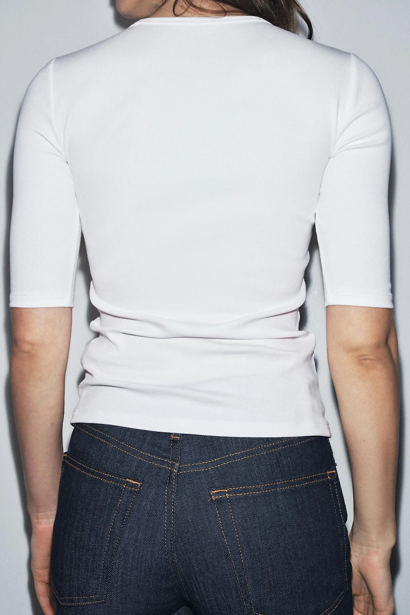 T-SHIRT CÔTELÉ