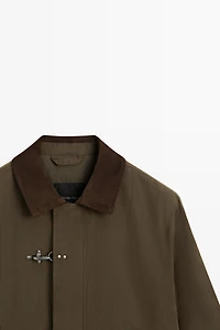 Jacket with leather collar detail