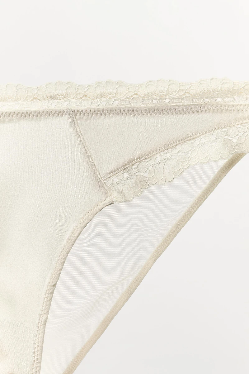 SILK BLEND LACE PANTIES