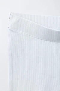 ENSEMBLE T-SHIRT ÉPAIS ET LEGGING FLARE CÔTELÉ EFFET DÉLAVÉ