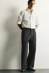 STRAIGHT RELAXED FIT JEANS