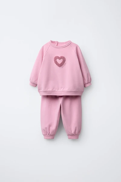 EMBROIDERED TERRY SWEATSHIRT AND JOGGER PANTS SET