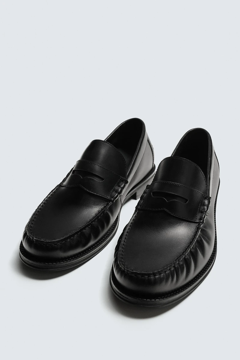 RUCHED LEATHER LOAFERS