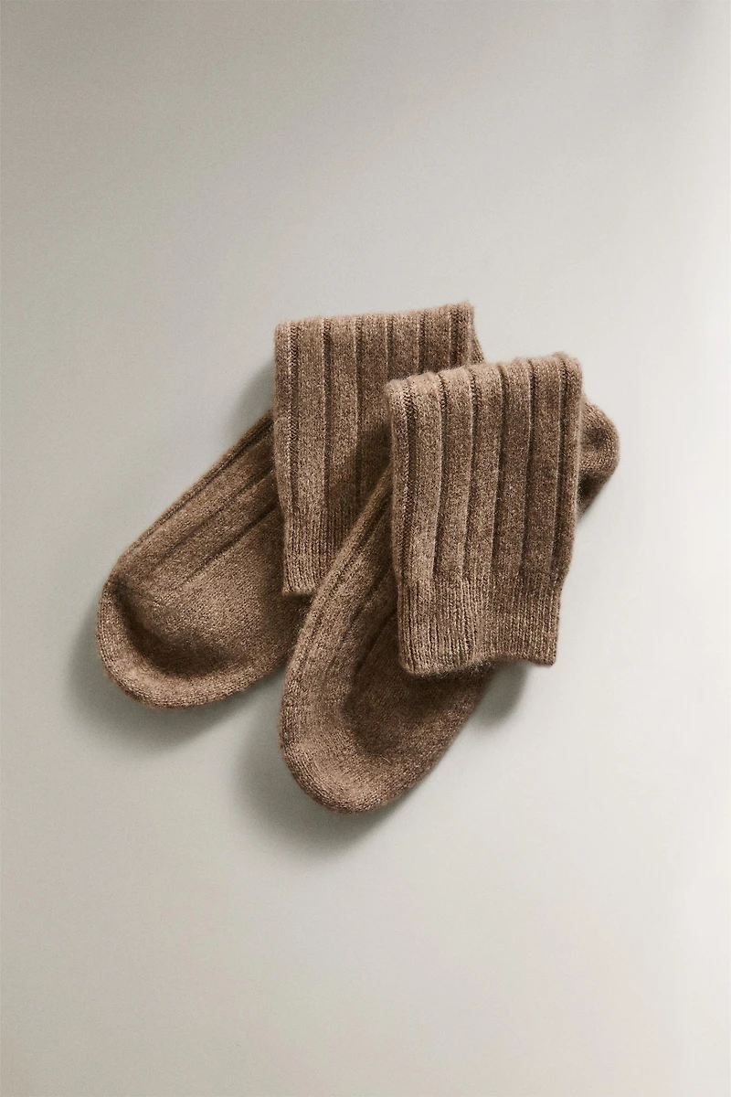 CASHMERE SOCKS