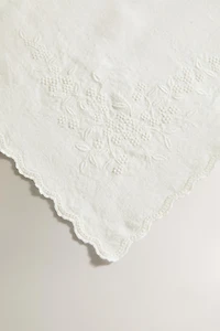 EMBROIDERED LINEN TOWEL