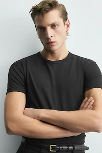 MUSCLE TEE FIT T-SHIRT