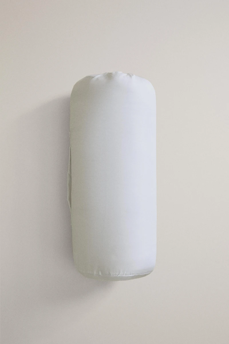 FEATHER PILLOW