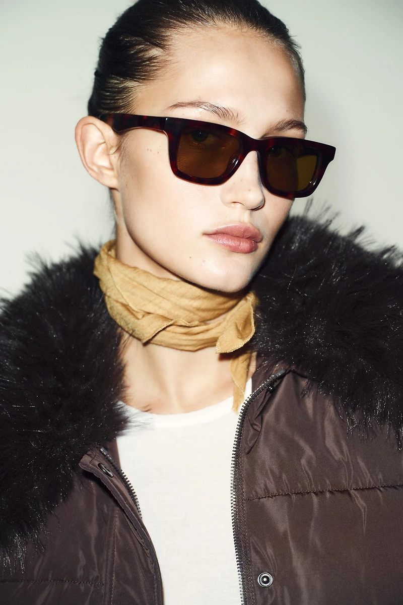 FAUX FUR LAPEL QUILTED BOMBER JACKET